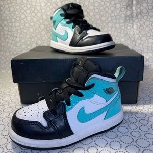 Jordan 1 Mid 7 TD